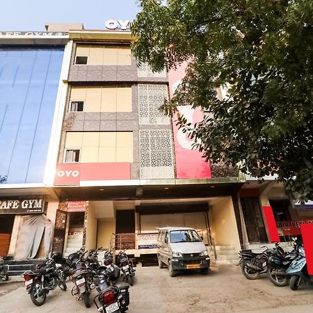 Hotel O Sunrise Guest House Gurgaon Exterior photo